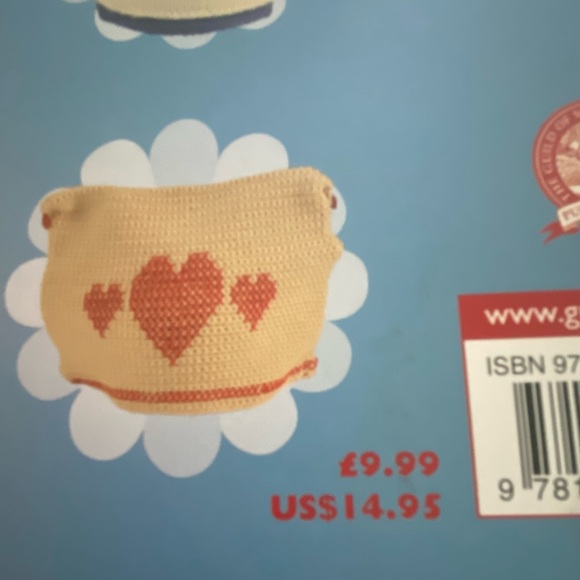 Adorable little book of patterns to knit tea cozies🧶 - Picture 4 of 14